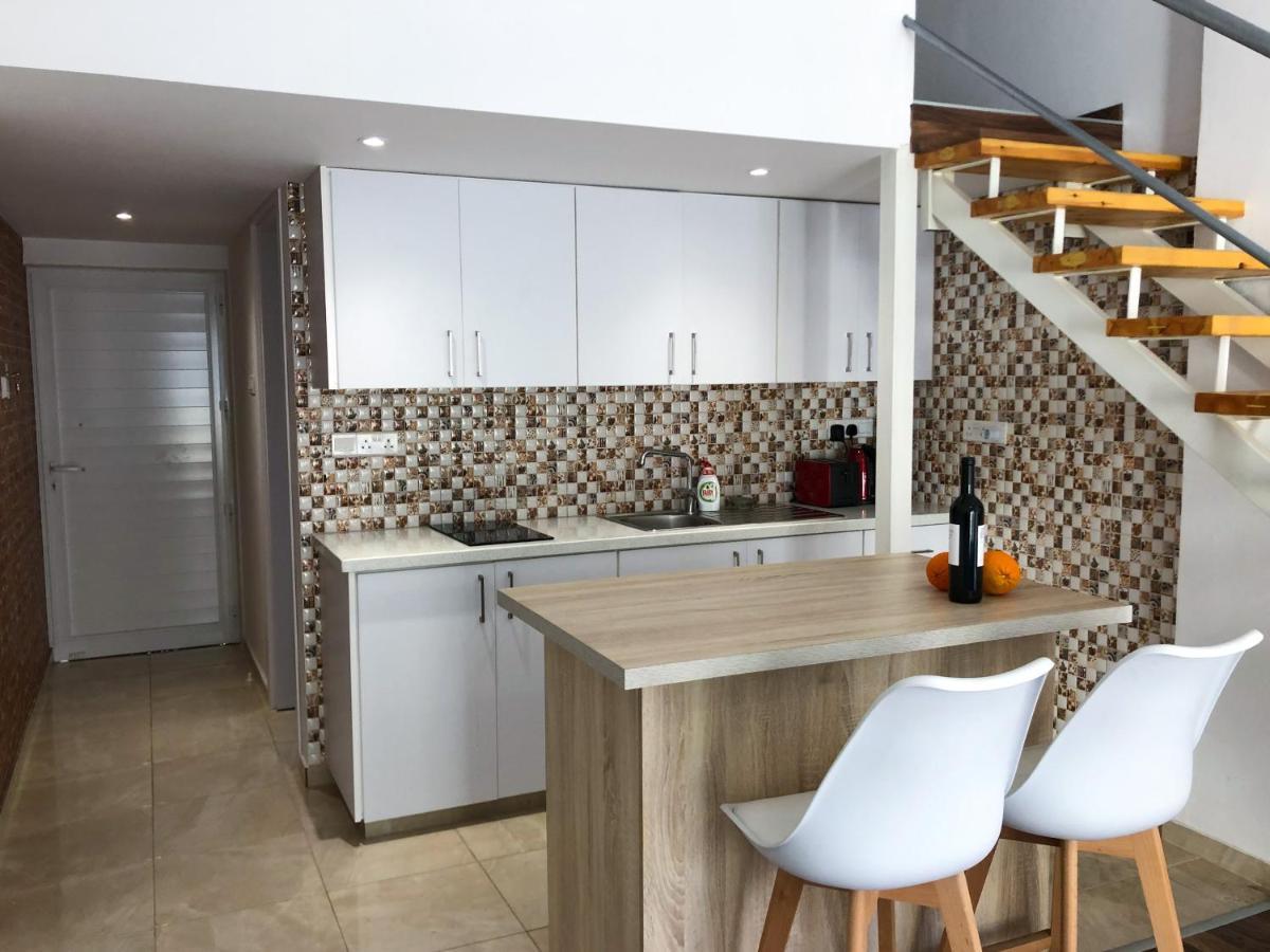 Cozy Loft Apartment Ajía Nápa Eksteriør bilde